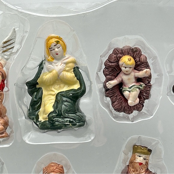 11 pc Porcelain Nativity Scene w/ Manger Christmas Jesus,Mary,Joseph, 3-wisemen - Picture 11 of 16